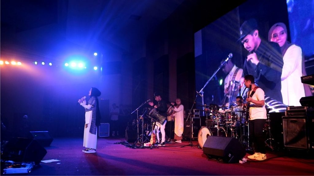 sewa lighting semarang | jasa broadcasting semarang |jasa sewa videotron semarang | sewa sound system semarang | jasa live streaming semarang | sewa lighting semarang | java mice pro