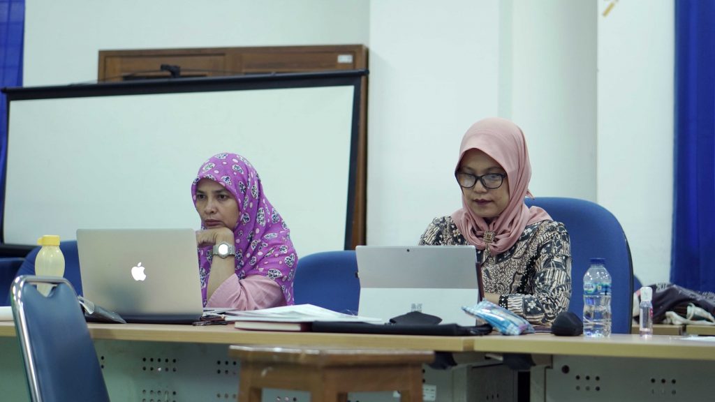 webinar | universitas diponegoro semarang | undip | jasa video shooting semarang | sewa videotron semarang | sewa led semarang | sewa proyektor semarang | live streaming semarang | java mice pro | jasa sewa videotron semarang | jasa sewa videotron