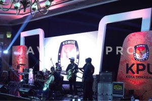 JASA SEWA VIDEOTRON SEMARANG: LEBIH PRAKTIS