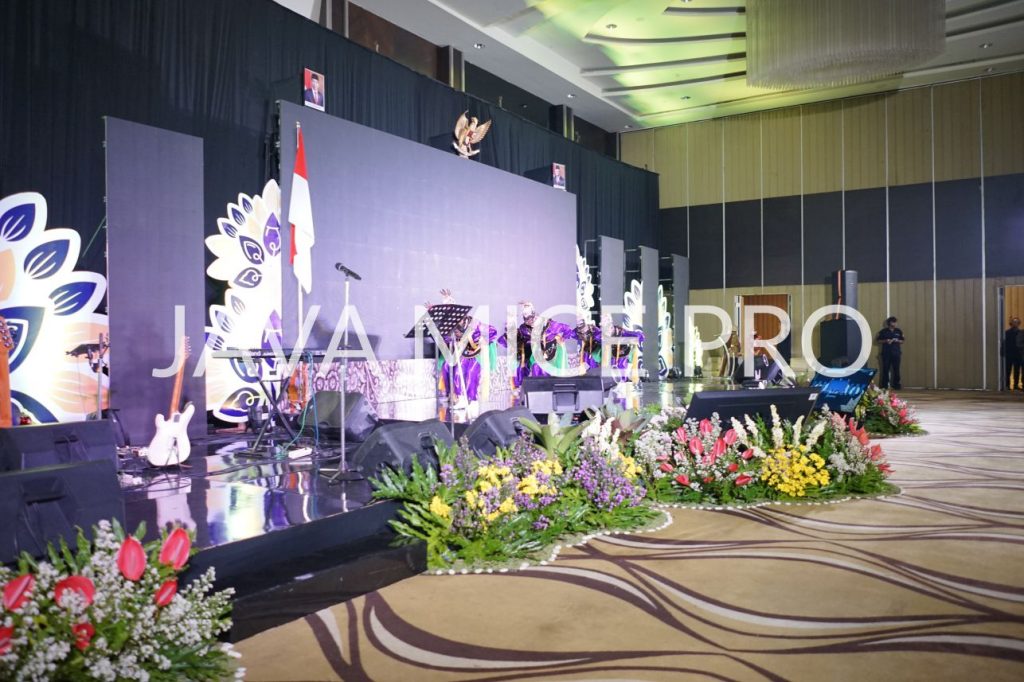 jasa pembuatan booth | jasa pembuatan framming | jasa pembuatan welcome gate | sewa videotron | sewa LED screen | jasa live streaming | jasa streaming | sewa lighting | sewa sound system | wedding organizer | event organizer